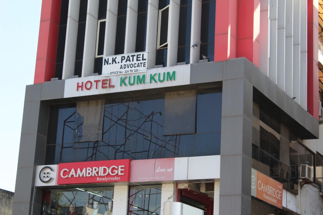 Hotel Kum Kum Adalaj 외부 사진