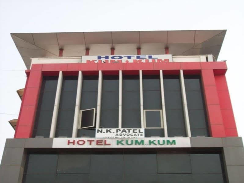 Hotel Kum Kum Adalaj 외부 사진